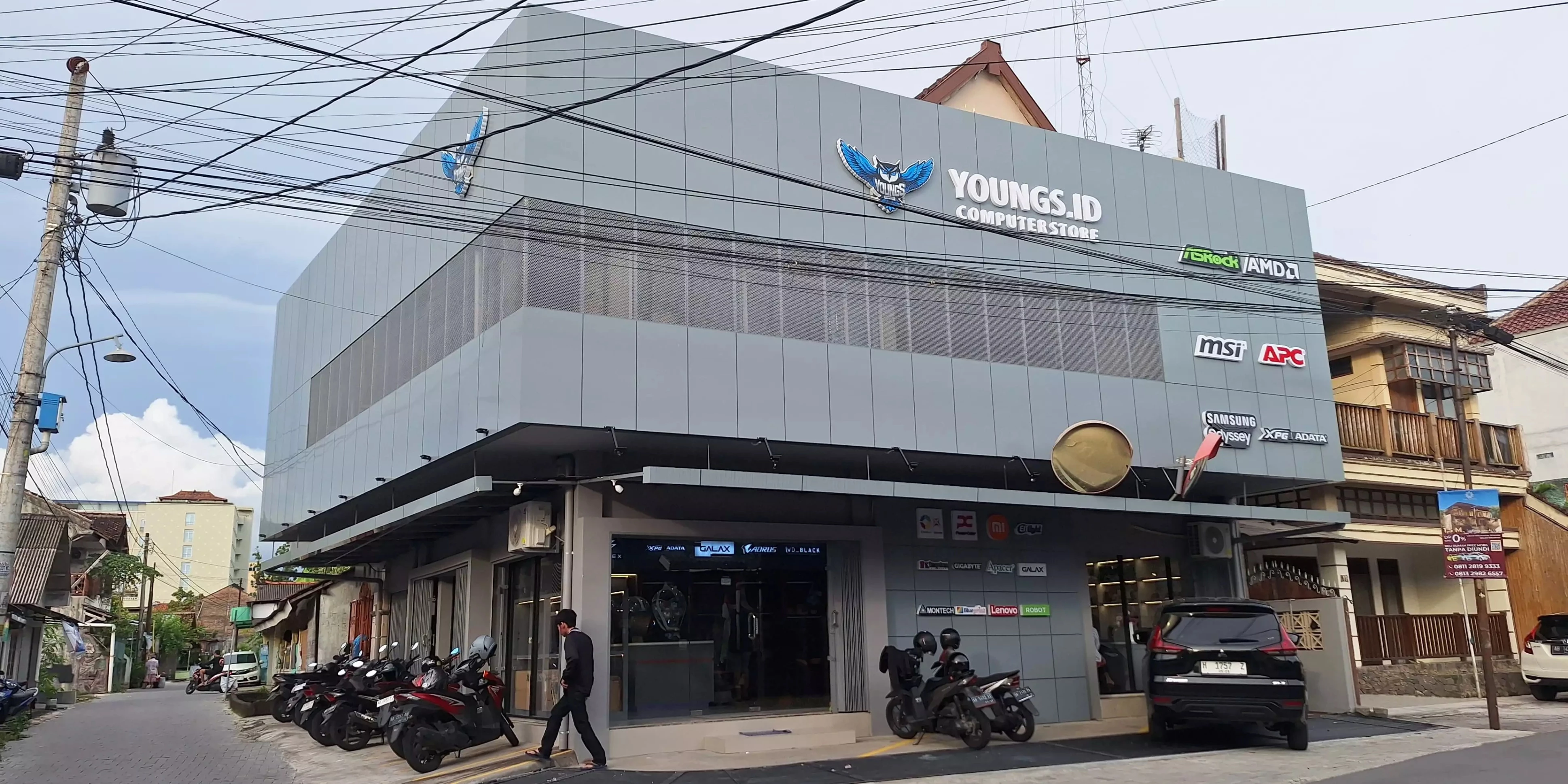 Youngs.ID Offline Store